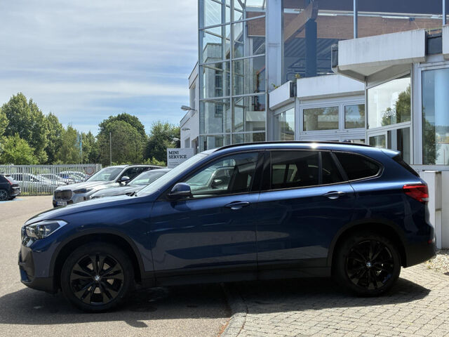 BMW X1 xDrive18d Ad-LED Kamera Navi Sitzh.AHK 18 Bluetooth Klima PDC el. Fenster Ansicht 7 für Fahrzeugdetailseite