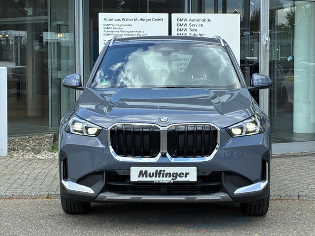 BMW X1 x23i HUD ACC AktivS+Massage SurView.Lenkradh Bluetooth Navi LED Klima PDC el. Fenster Ansicht 4 für Fahrzeugdetailseite