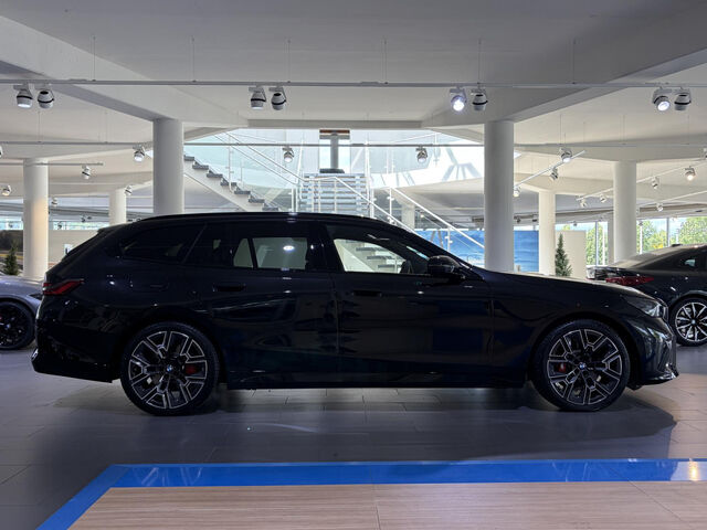 BMW 520 d xDr. Touring M Sport Pro Driv.Prof. AHK 20 Sportpaket Bluetooth HUD Navi LED Klima PDC el. Fens Ansicht 11 für Fahrzeugdetailseite