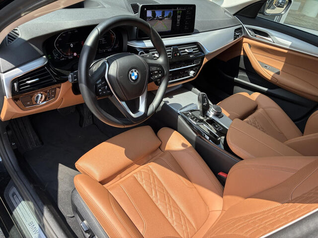 BMW 530 i xDr.Sports. HUD ACC Laser Kamera HiFi 18 Bluetooth Navi Vollleder Klima PDC el. Fenster Ansicht 10 für Fahrzeugdetailseite