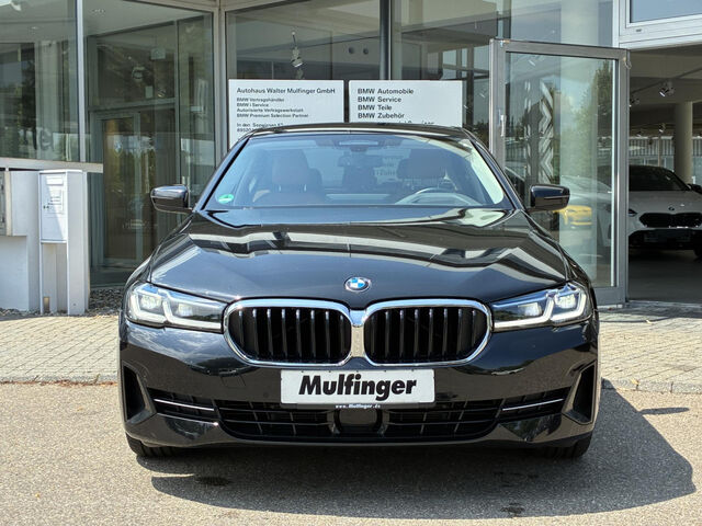 BMW 530 i xDr.Sports. HUD ACC Laser Kamera HiFi 18 Bluetooth Navi Vollleder Klima PDC el. Fenster Ansicht 4 für Fahrzeugdetailseite