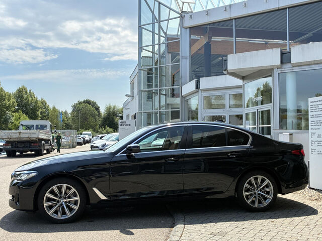 BMW 530 i xDr.Sports. HUD ACC Laser Kamera HiFi 18 Bluetooth Navi Vollleder Klima PDC el. Fenster Ansicht 6 für Fahrzeugdetailseite