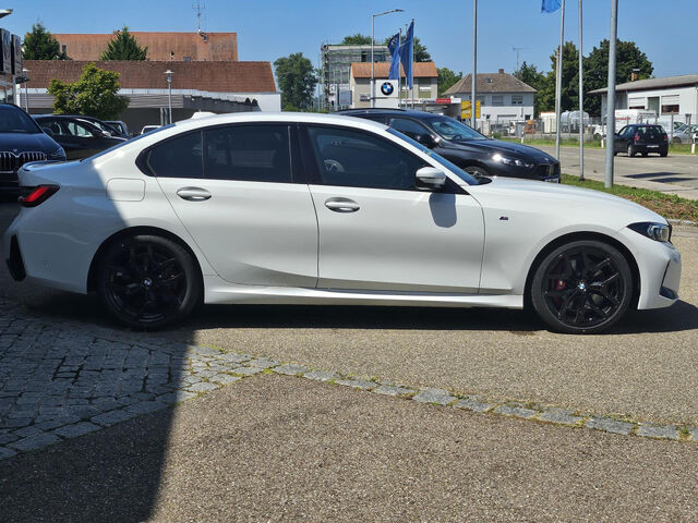 BMW 320 d xDr.M Sport Pro HUD ACC SuView Ha/Kr.AHK19 Sportpaket Bluetooth Navi LED Klima Aktivlenkung PDC Ansicht 9 für Fahrzeugdetailseite