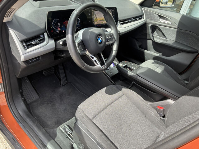 BMW X1 x23i Aktivsitz+Massage HUD ACC SuView LivePro Bluetooth Navi LED Klima PDC el. Fenster Ansicht 10 für Fahrzeugdetailseite