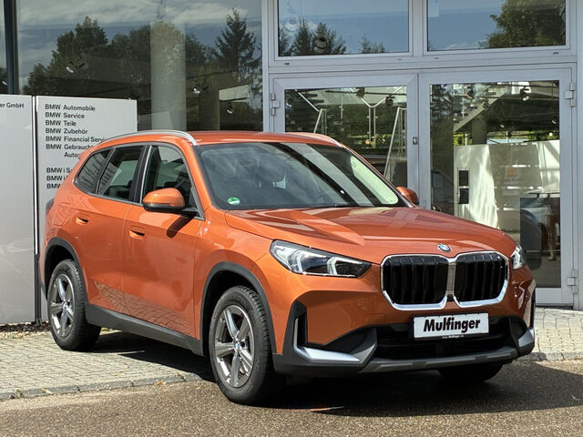 BMW X1 x23i Aktivsitz+Massage HUD ACC SuView LivePro Bluetooth Navi LED Klima PDC el. Fenster Ansicht 5 für Fahrzeugdetailseite