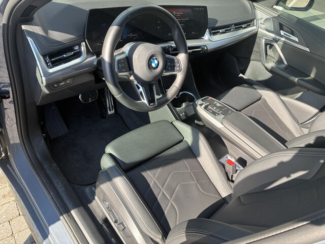 BMW X1 x23d M Sport PanoD.AktivS+Mass.ACC Ha/Ka.19 Sportpaket Bluetooth Navi LED Vollleder Klima PDC el. Ansicht 11 für Fahrzeugdetailseite