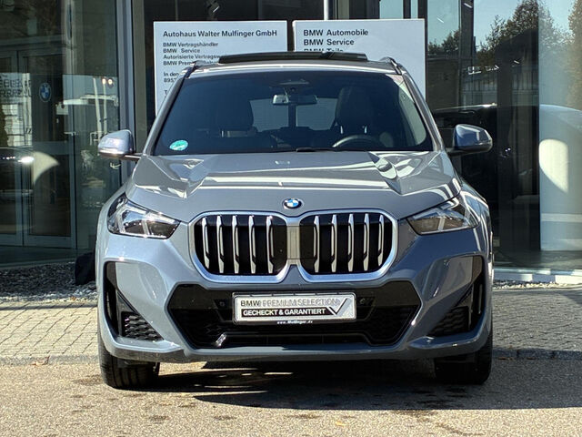 BMW X1 x23d M Sport PanoD.AktivS+Mass.ACC Ha/Ka.19 Sportpaket Bluetooth Navi LED Vollleder Klima PDC el. Ansicht 4 für Fahrzeugdetailseite