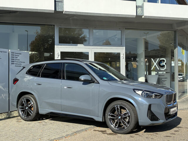 BMW X1 x23d M Sport PanoD.AktivS+Mass.ACC Ha/Ka.19 Sportpaket Bluetooth Navi LED Vollleder Klima PDC el. Ansicht 6 für Fahrzeugdetailseite