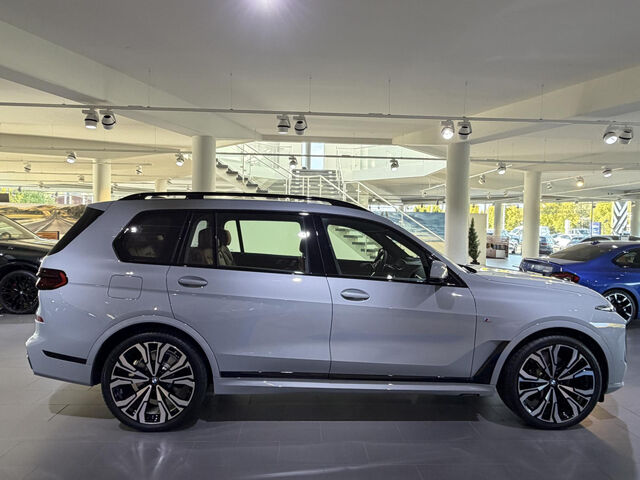 BMW X7 xDr.40d Leasingfaktor ab 0,82% M Pro DriveProf. Sportpaket Bluetooth HUD Navi LED Vollleder Klima Ansicht 9 für Fahrzeugdetailseite