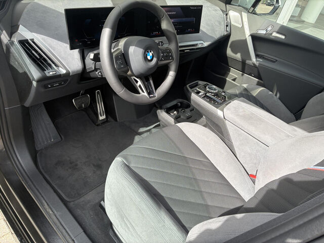 BMW iX x60 M Sport Pro IntAktivLenk.Sky Sitzbel.AHK Sportpaket Bluetooth HUD Navi LED Klima Luftfederung Ansicht 12 für Fahrzeugdetailseite