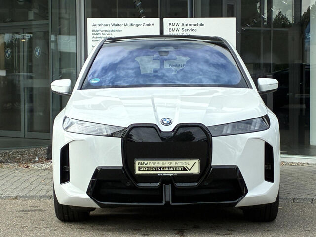 BMW iX x60 M Sport Pro IntAktivLenk.Sky Sitzbel.AHK Sportpaket Bluetooth HUD Navi LED Klima Luftfederung Ansicht 4 für Fahrzeugdetailseite