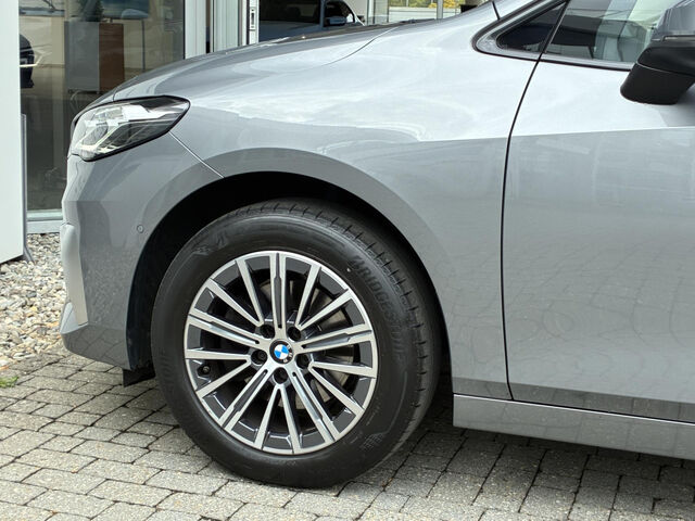 BMW 218 Active Tourer 218d AT.Sports.HUD ACC SurView Ha/Ka.KomfZug AHK Bluetooth Navi LED Vollleder Klima PDC el. Fenster Ansicht 10 für Fahrzeugdetailseite