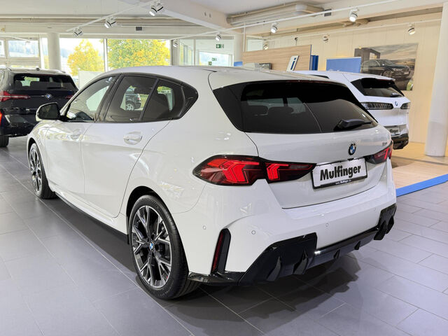 BMW 120 M Sport Har/Kar Adap.LED Pano Park.Assistent Sportpaket Navi Klima PDC el. Fenster Ansicht 4 für Fahrzeugdetailseite