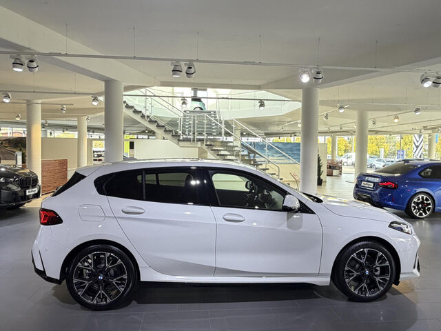 BMW 120 M Sport Har/Kar Adap.LED Pano Park.Assistent Sportpaket Navi Klima PDC el. Fenster Ansicht 7 für Fahrzeugdetailseite