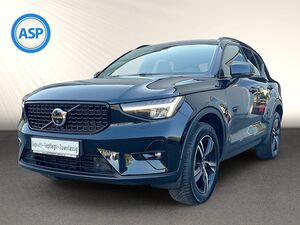VOLVO XC40 B3 DKG +Dark LED PANO H&K Apple&Andro RFK XC40
