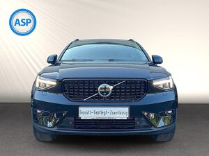 VOLVO XC40 B3 DKG +Dark LED PANO H&K Apple&Andro RFK XC40