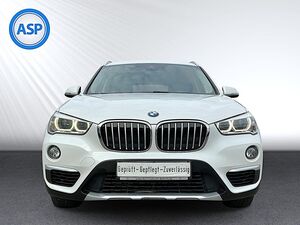 BMW X1 sDrive 18d AUT xLine XEN PANO NAVI SHZ PDC X1