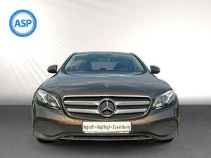 MERCEDES-BENZ E 200 CDI 9G-Tronic AVANTGARDE LED NAVI SHZ RFK E 200