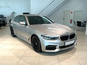 BMW 530e AUT M Sport LED PAN HUD H&K Apple&Andro RFK 530