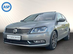 VW Passat TDI DSG 4x4 Exclusive XEN PAN NAV SHZ RFK Passat