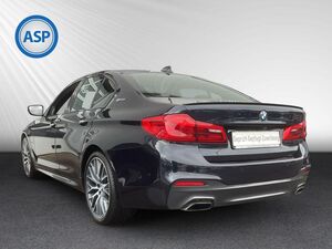 BMW 530e M Sport LED PANO HUD H&K NAVI SHZ PDC RFK 530