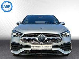 MERCEDES-BENZ GLA 250 AUT 4x4 AMG LED PAN BURMEST Apple&Andro GLA 250