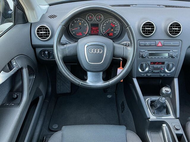 AUDI A3 1.6 16V FSI Ambition S Line Climatronic SHZ  A3
