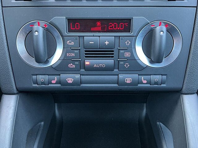AUDI A3 1.6 16V FSI Ambition S Line Climatronic SHZ  A3