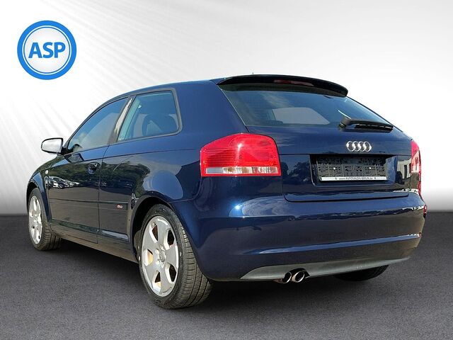 AUDI A3 1.6 16V FSI Ambition S Line Climatronic SHZ  A3