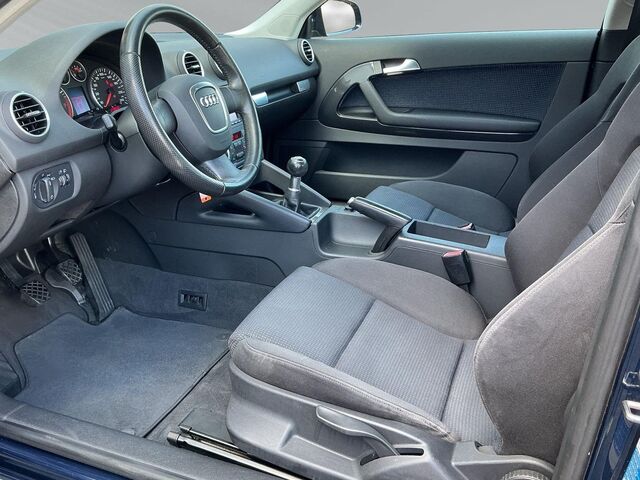 AUDI A3 1.6 16V FSI Ambition S Line Climatronic SHZ  A3