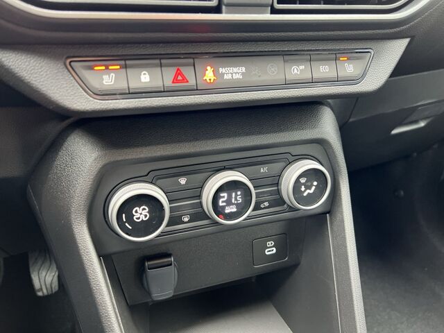 DACIA Sandero TCe 90 CVT Expression Winterpaket+RFK+LED Ansicht 17 für Fahrzeugdetailseite