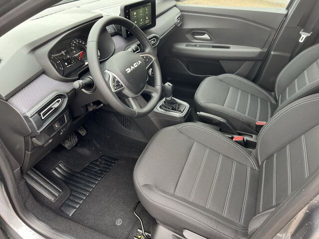 DACIA Sandero TCe 90 CVT Expression Winterpaket+RFK+LED Ansicht 2 für Fahrzeugdetailseite