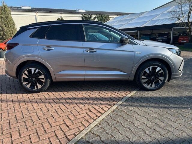 OPEL Grandland X Ansicht 4 für Fahrzeugdetailseite