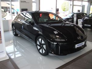 HYUNDAI IONIQ 6 77,4 kWh UNIQ IONIQ 6