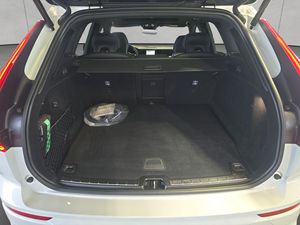 VOLVO XC60 T6 AWD Recharge Geartronic RDesign XC60