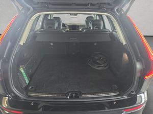 VOLVO XC60 T8 AWD Recharge Geartronic Inscription Expression XC60