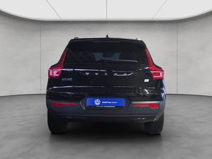 VOLVO XC40 T4 Recharge DKG Ultimate Dark XC40