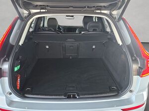 VOLVO XC60 B4 D Plus Dark XC60