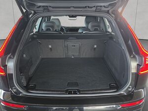 VOLVO XC60 B5 B AWD Plus Black Edition XC60