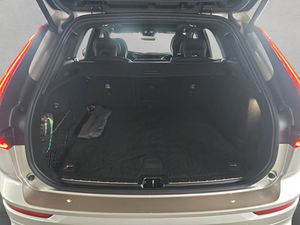 VOLVO XC60 B4 B Plus Dark XC60