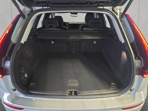 VOLVO XC60 B5 B AWD Core XC60