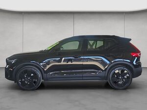 VOLVO XC40 B3 B DKG Plus Black Edition XC40