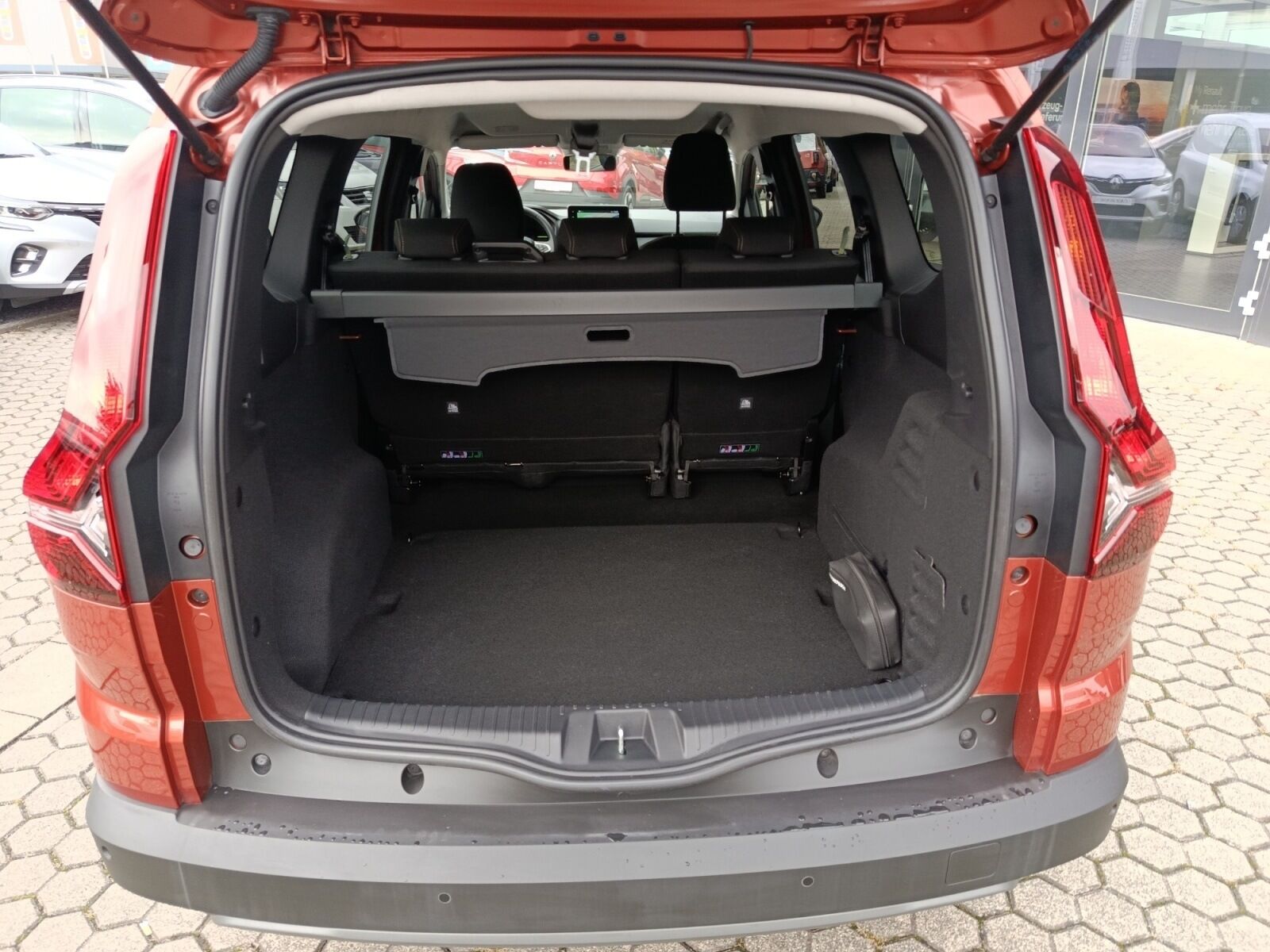 DACIA Jogger Extreme HYBRID 140 Ansicht 6 für Fahrzeugdetailseite