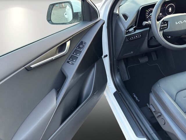 KIA Ceed 1.5T 48V DCT 140 ULTIMATE Ansicht 14 für Fahrzeugdetailseite