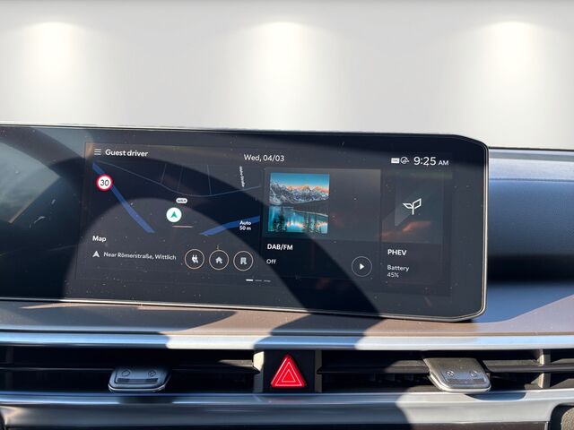 NISSAN Qashqai 1.3 DIG-T Tekna 4x4 Ansicht 11 für Fahrzeugdetailseite