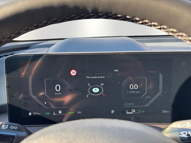 NISSAN Qashqai 1.3 DIG-T Tekna 4x4 Ansicht 12 für Fahrzeugdetailseite