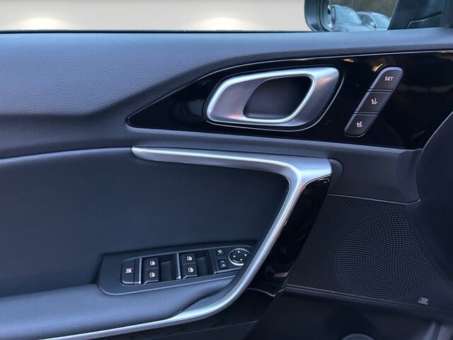 NISSAN Qashqai 1.5 VC-T e-Power Tekna Ansicht 14 für Fahrzeugdetailseite