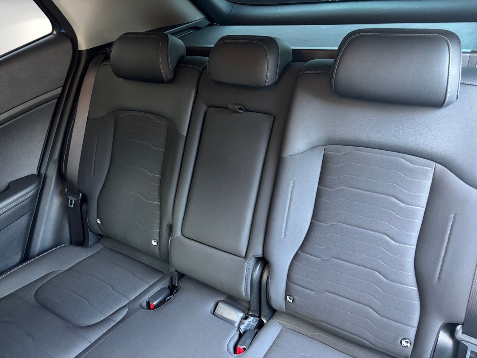 KIA Sportage 1.6 T-GDI Mild-Hybrid Vision 4WD Ansicht 7 für Fahrzeugdetailseite