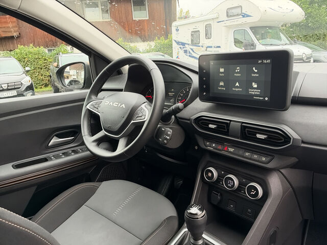 DACIA Duster Celebration TCe 150 Ansicht 9 für Fahrzeugdetailseite