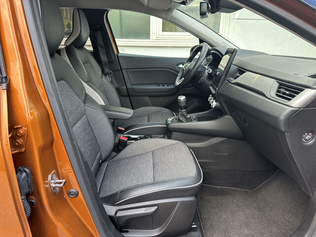 RENAULT Captur Intens TCe 100 Ansicht 11 für Fahrzeugdetailseite